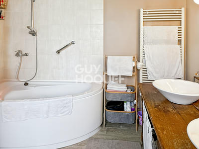 Maison - 135 m² - 6 pièces