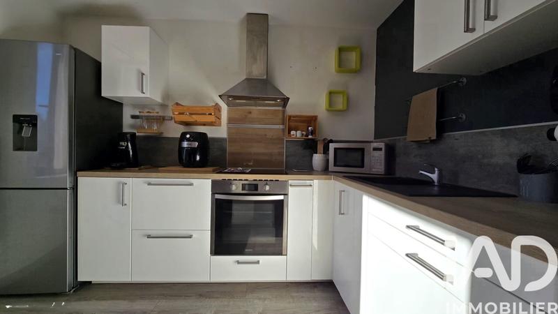 Studio - 35 m² - 3 pièces