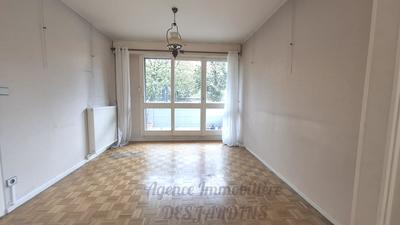 Appartement - 104 m² - 4 pièces