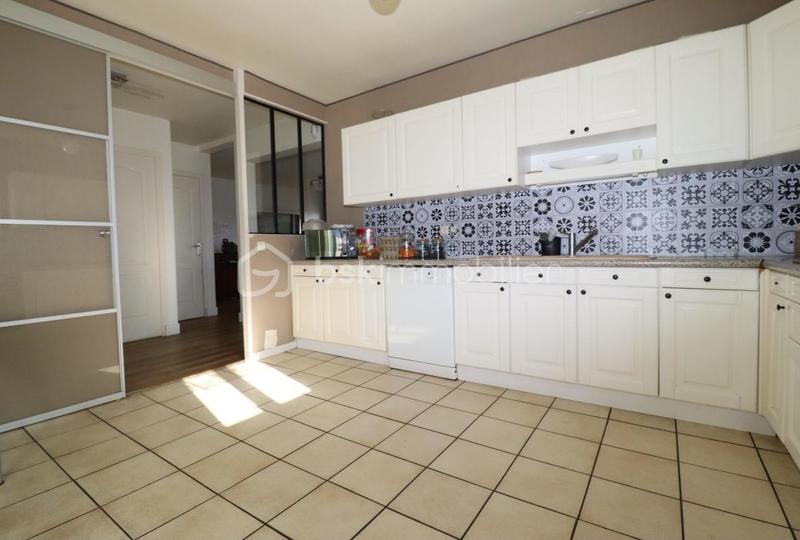 Maison traditionnelle - 175 m² - 8 pièces