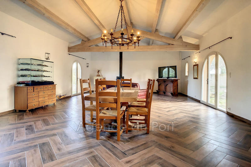 Maison - 188 m² - 4 pièces