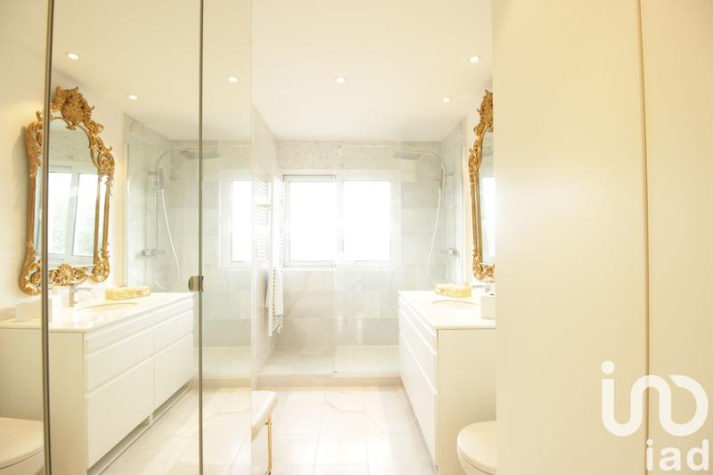 Appartement - 85 m² - 3 pièces