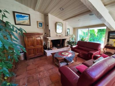 Maison - 248 m² - 6 pièces