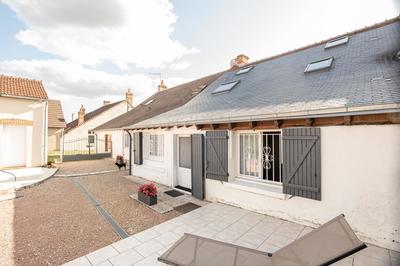 Maison - 186 m² - 8 pièces