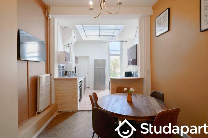 Chambre - 10 m² - 1 pièce