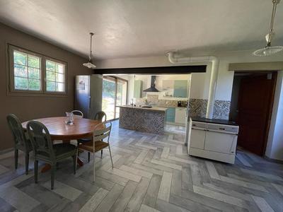 Maison - 111 m² - 5 pièces