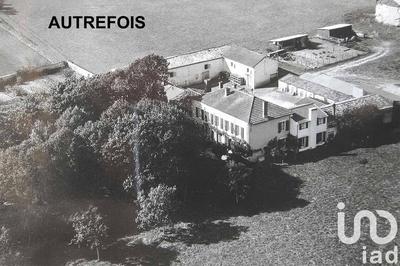 Maison - 487 m² - 13 pièces