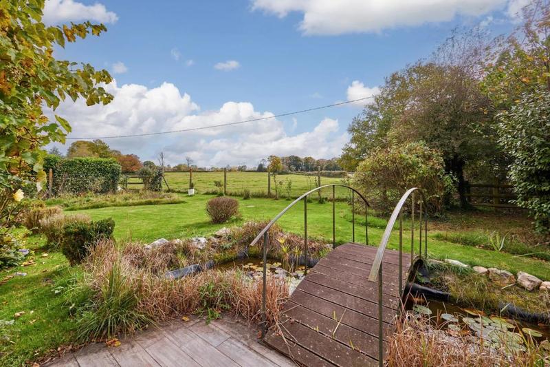 Maison - 200 m² - 8 pièces