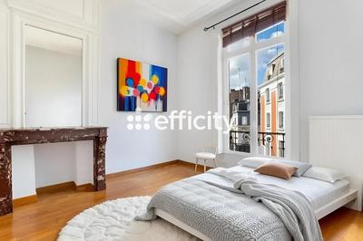 Appartement bourgeois - 56 m² - 2 pièces