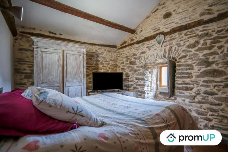 Mas - 200 m² - 6 pièces