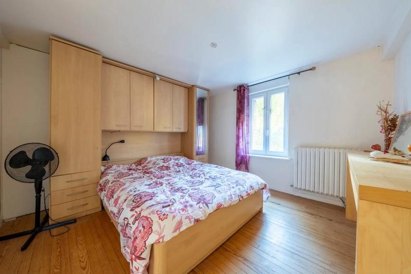 Maison - 253 m² - 7 pièces