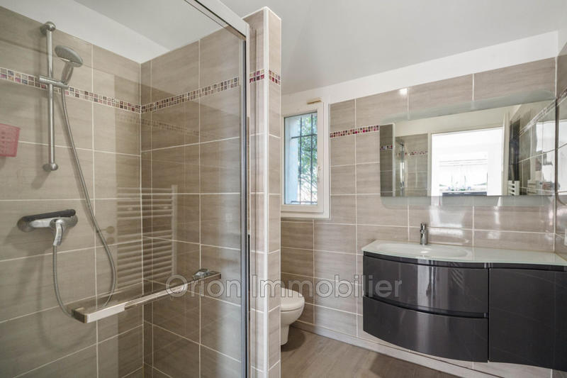 Maison - 201 m² - 9 pièces