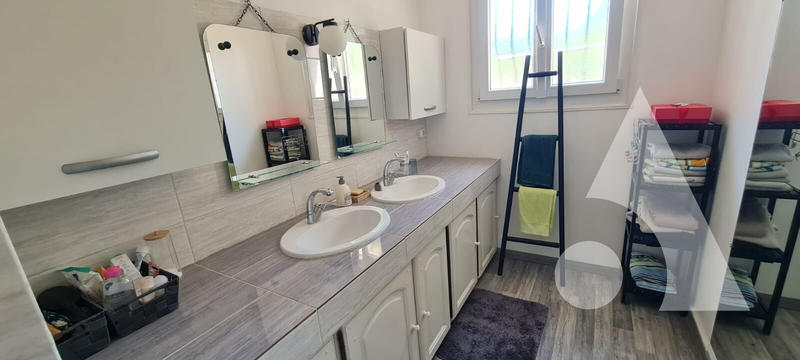 Maison - 110 m² - 5 pièces