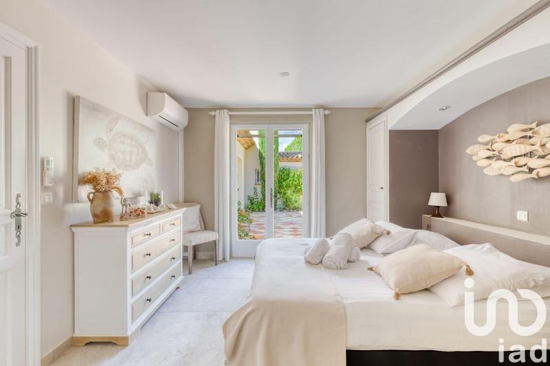 Maison - 308 m² - 12 pièces