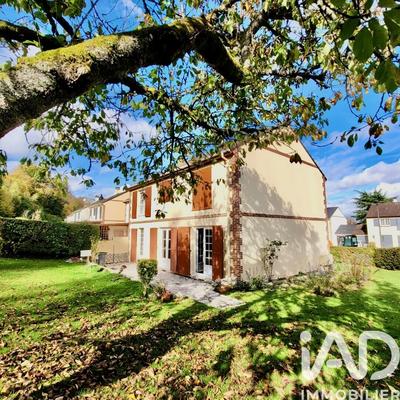 Maison - 112 m² - 6 pièces