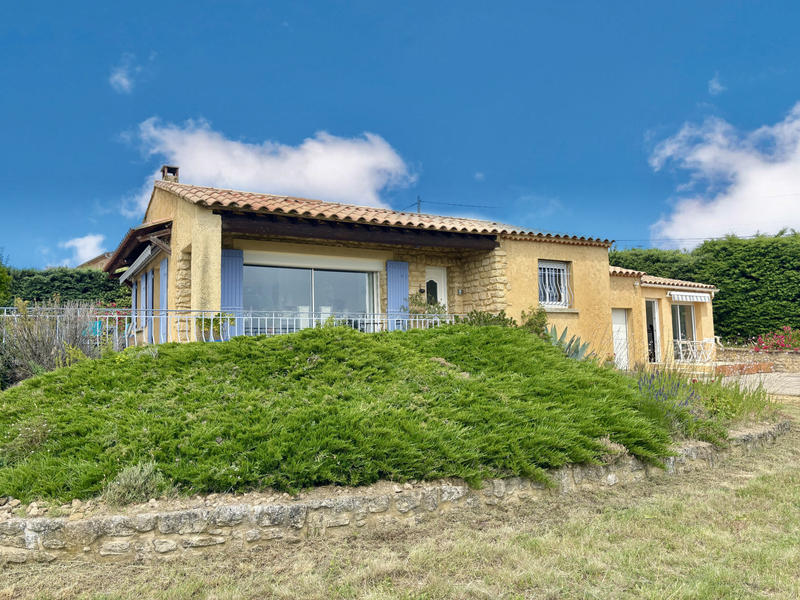 Maison - 97 m² - 5 pièces