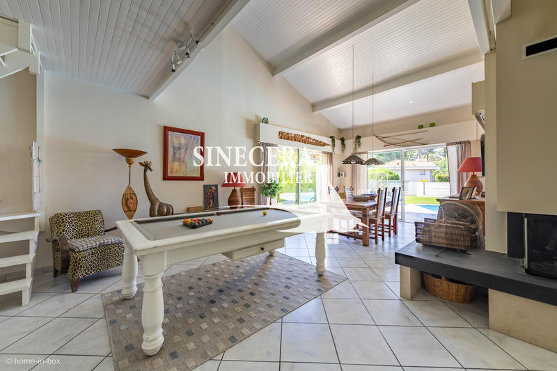 Villa - 165 m² - 6 pièces