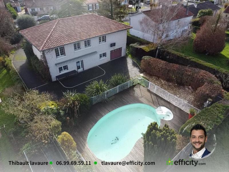 Maison - 177 m² - 8 pièces