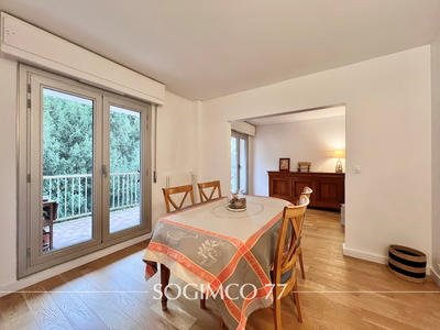 Duplex - 147 m² - 6 pièces