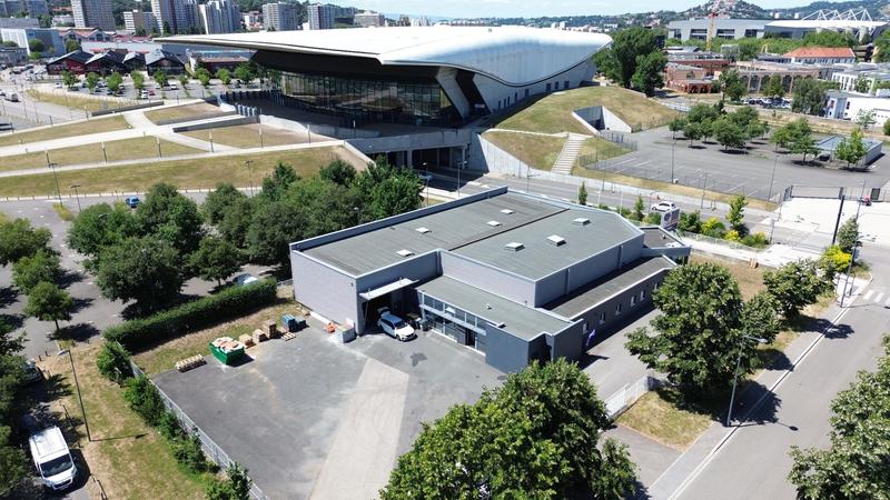 Local d'activités - 990 m²