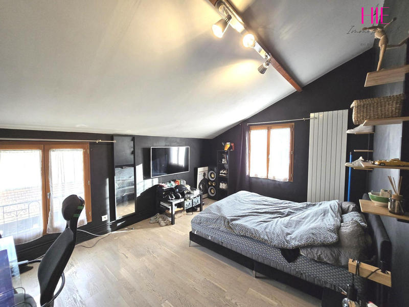 Maison - 140 m² - 6 pièces