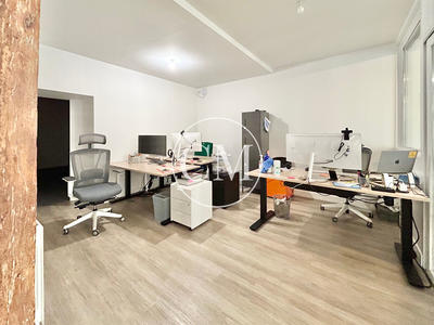 Local commercial - 136 m² - 7 pièces