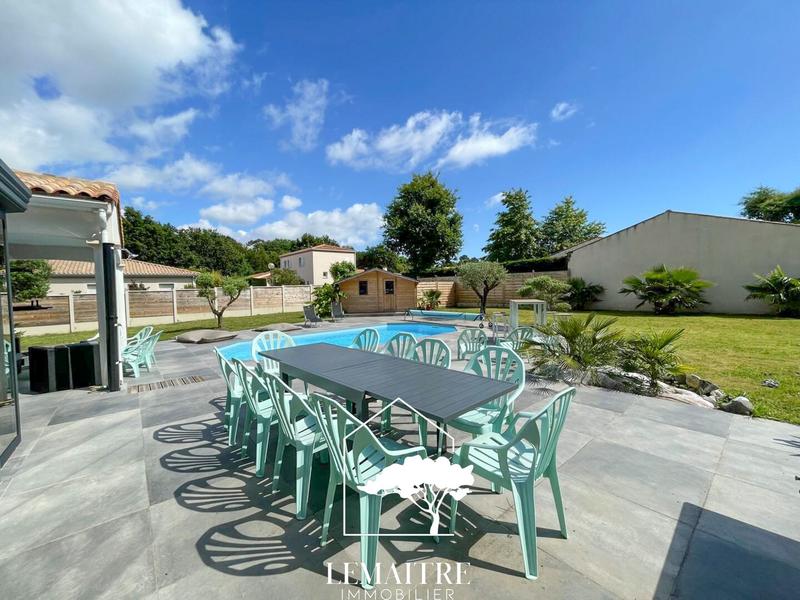 Maison - 175 m² - 5 pièces