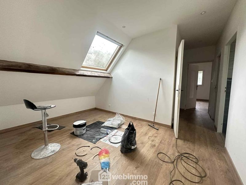 Maison - 140 m² - 8 pièces