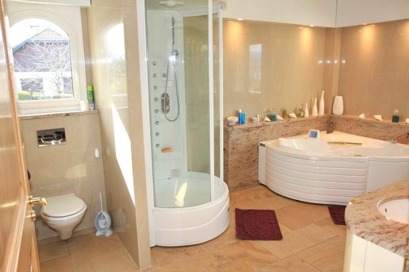 Maison - 750 m² - 15 pièces