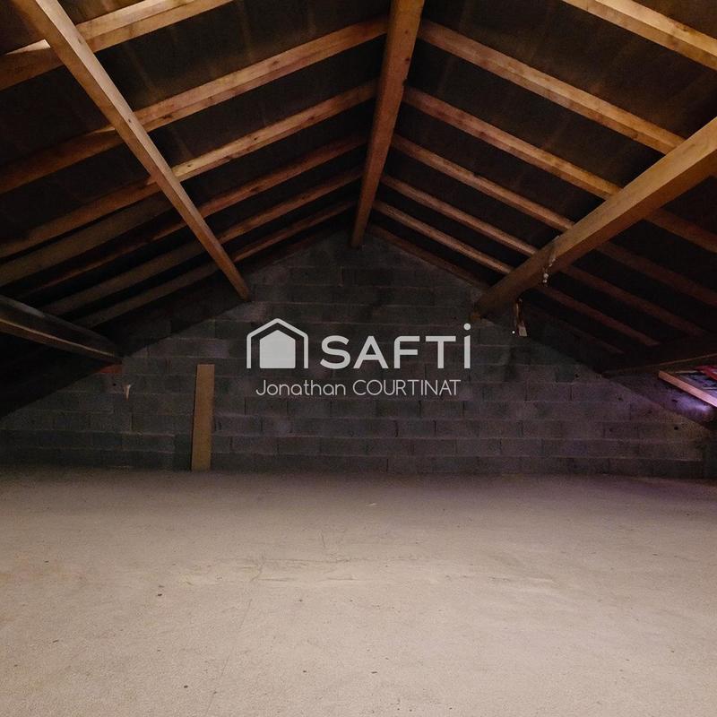 Maison - 185 m² - 8 pièces