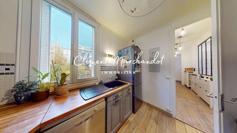 Maison - 100 m² - 6 pièces