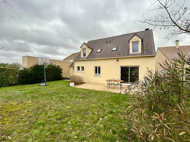 Maison - 140 m² - 7 pièces