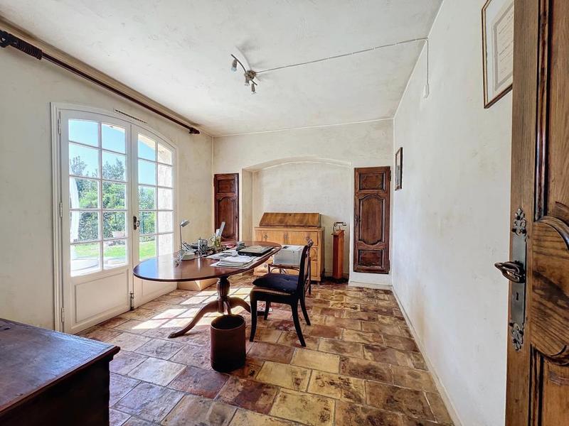 Villa - 180 m² - 5 pièces