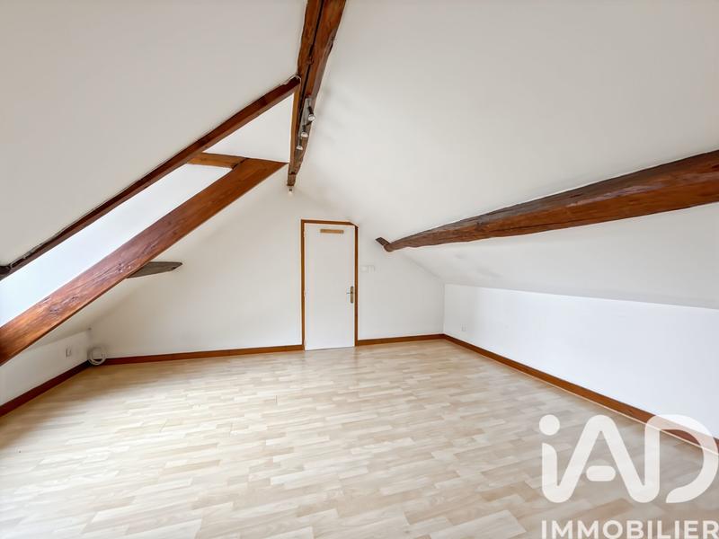 Maison - 211 m² - 8 pièces