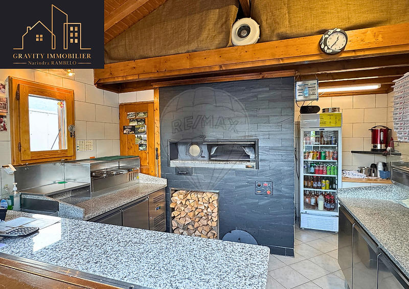 Magasins - 40 m² - 2 pièces