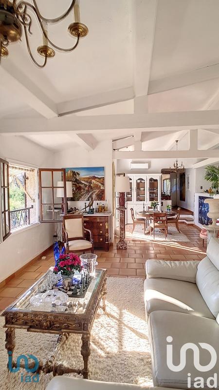 Maison - 158 m² - 4 pièces