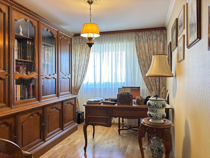 Appartement - 96 m² - 5 pièces