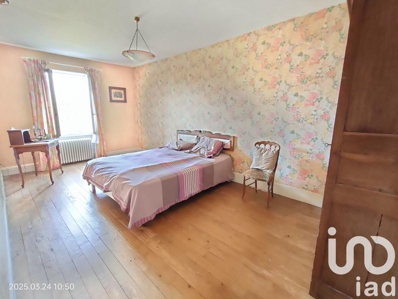 Maison de village - 410 m² - 11 pièces