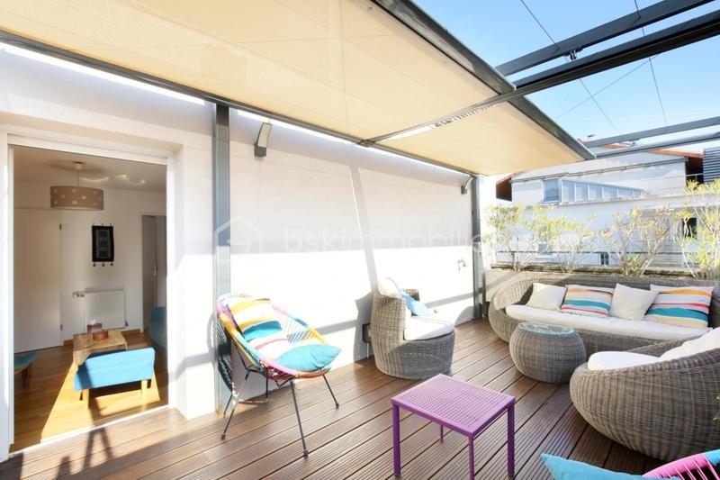 Appartement - 90 m² - 4 pièces