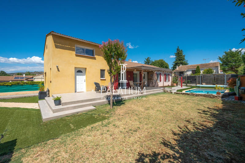 Maison - 155 m² - 6 pièces