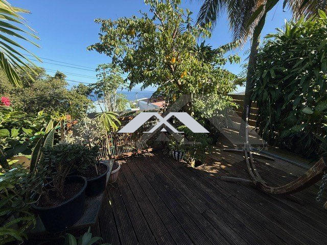 Maison - 200 m² - 5 pièces