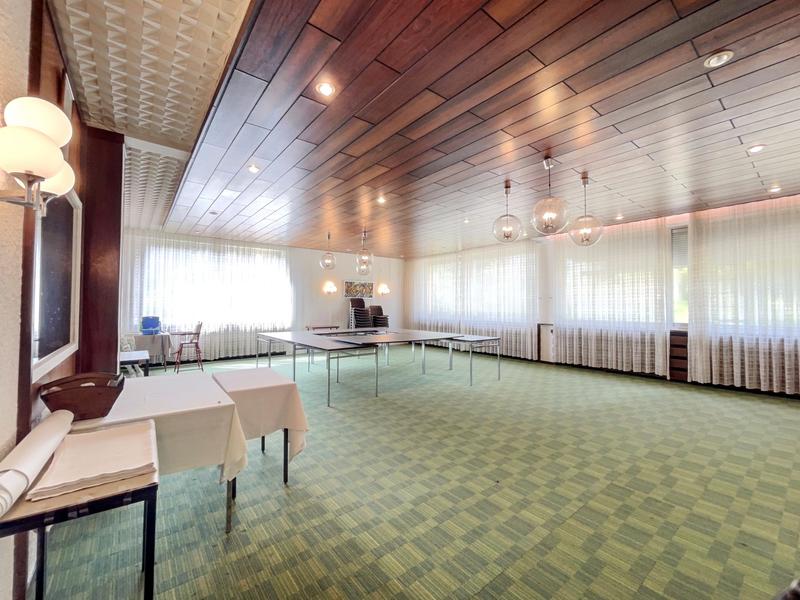 Local d'activités - 2 086 m²