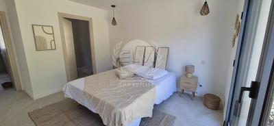 Villa - 250 m² - 5 pièces