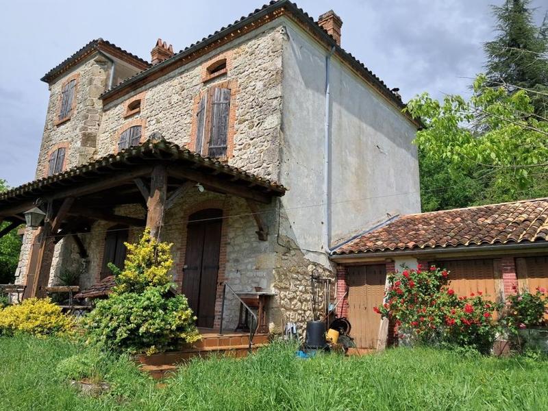 Propriété - 201 m² - 8 pièces