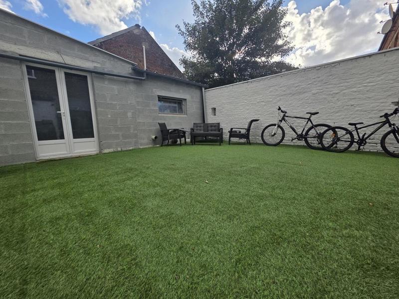 Maison de ville - 184 m² - 9 pièces