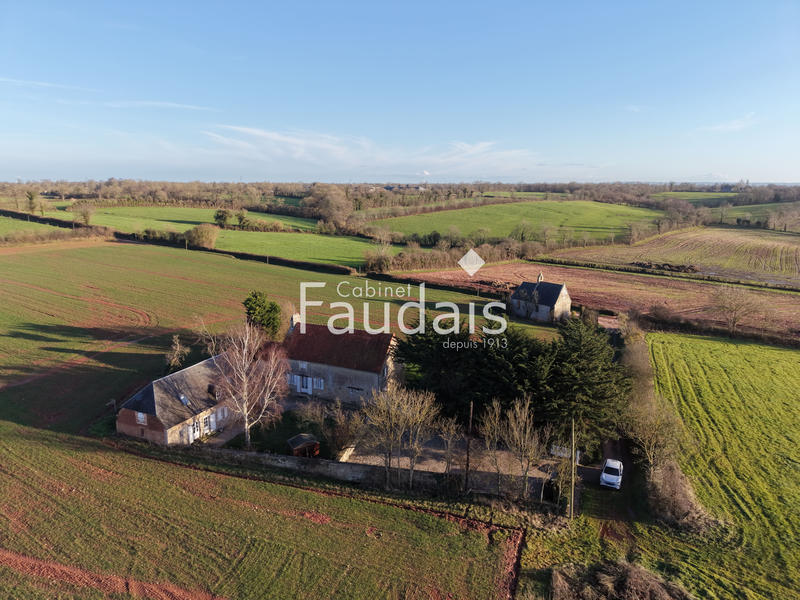 Maison - 267 m² - 11 pièces