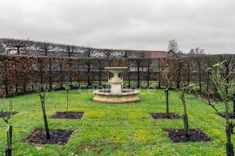 Château - 750 m² - 15 pièces