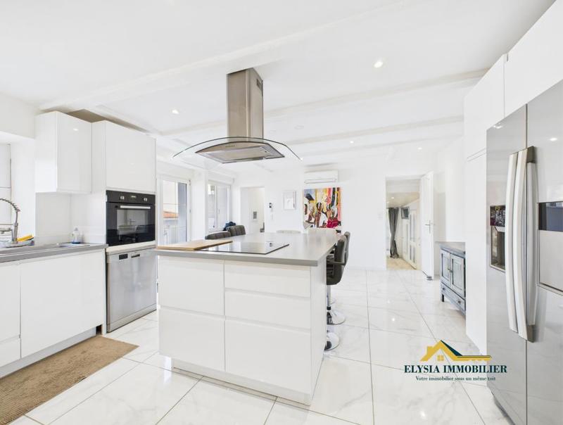 Maison - 134 m² - 7 pièces