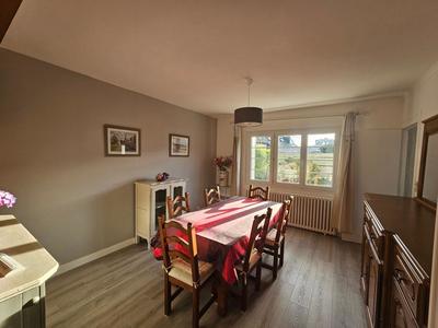 Maison - 81 m² - 4 pièces