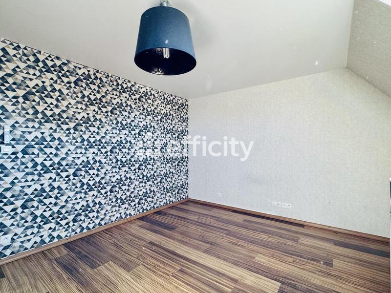 Maison - 248 m² - 7 pièces